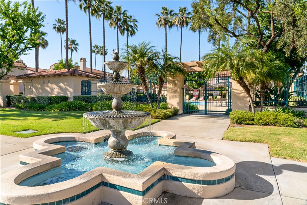 https://media.crmls.org/medias/a0bddc96-6ed3-4be1-a084-f83c8afcc8f6.jpg?preset=X-Large