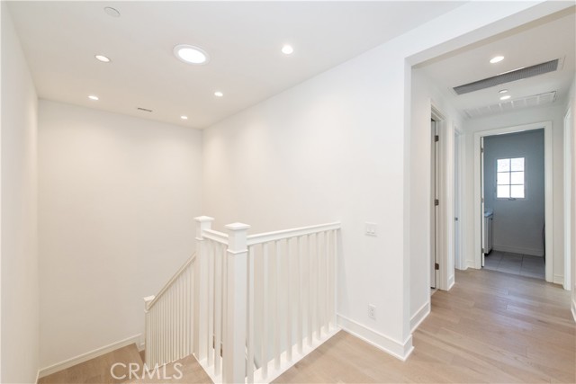 Detail Gallery Image 11 of 26 For 121 Toretta, Irvine,  CA 92602 - 4 Beds | 3 Baths