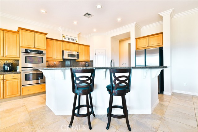 Detail Gallery Image 14 of 72 For 23 Volta Del Tintori St, Lake Elsinore,  CA 92532 - 5 Beds | 3 Baths