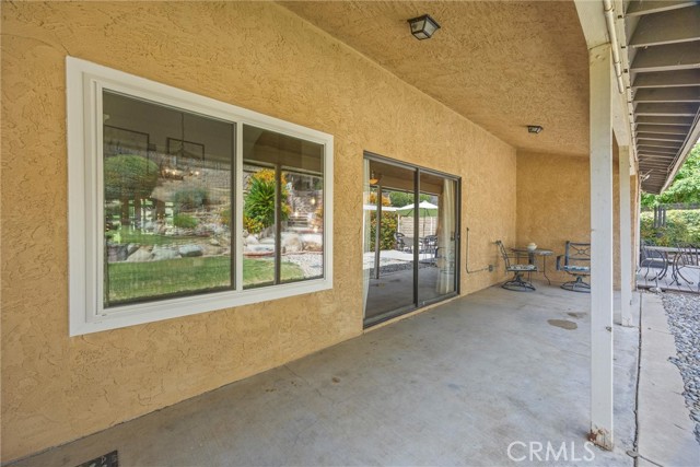 5904 Medio Luna Avenue, Bakersfield CA: https://media.crmls.org/medias/a0c02e99-c822-4fe0-865a-55b477564be1.jpg