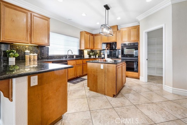 11882 Orgren Street, Chino CA: https://media.crmls.org/medias/a0c03f9d-ba2d-4f8f-8a4d-142099ebc847.jpg