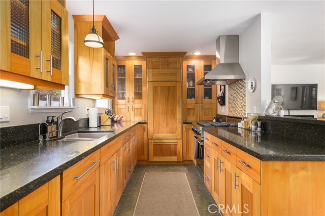 3500 Elm Avenue, Manhattan Beach, California 90266, 3 Bedrooms Bedrooms, ,1 BathroomBathrooms,Residential,Sold,Elm,PW24087007