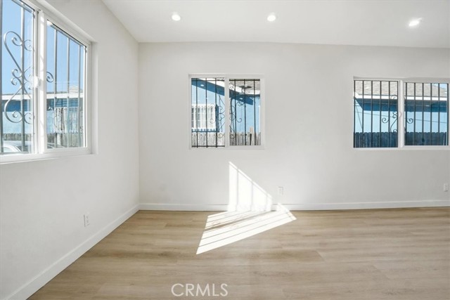 Detail Gallery Image 21 of 44 For 224 W 107th, Los Angeles,  CA 90003 - – Beds | – Baths