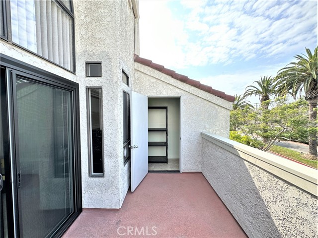 5032 Dorado Drive, Huntington Beach CA: https://media.crmls.org/medias/a0c0a8c4-676b-4005-96ce-c21945b0ff6e.jpg