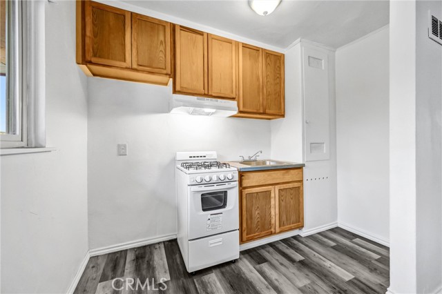 Detail Gallery Image 5 of 14 For 3624 E Colorado Bld #10,  Pasadena,  CA 91107 - 1 Beds | 1 Baths