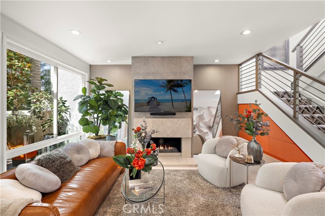 Detail Gallery Image 7 of 46 For 23 Canyon Crest, Corona Del Mar,  CA 92625 - 3 Beds | 2/1 Baths