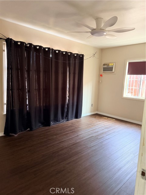 Detail Gallery Image 6 of 8 For 4612 E 2nd, East Los Angeles,  CA 90022 - 2 Beds | 1 Baths