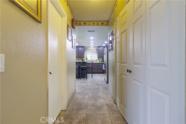 Detail Gallery Image 19 of 51 For 11396 Burl Dr, Fontana,  CA 92337 - 3 Beds | 2/1 Baths
