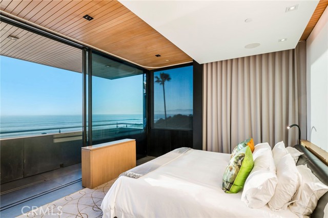 4320 The Strand, Manhattan Beach CA: https://media.crmls.org/medias/a0c2e8b0-5f84-47b3-8fdb-0002365ce400.jpg