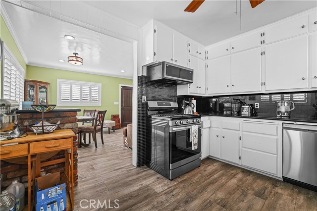 Detail Gallery Image 8 of 20 For 4106 Goodman, Riverside,  CA 92503 - 3 Beds | 2 Baths