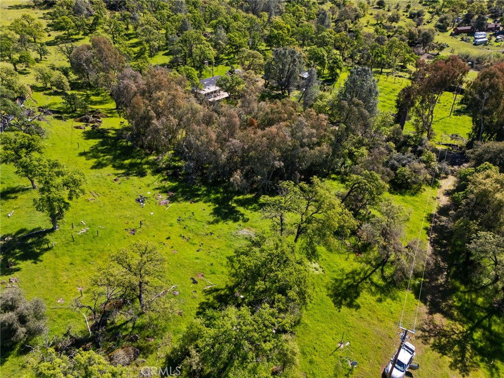 https://media.crmls.org/medias/a0c35d23-4f6e-47ea-8b0d-25b9cc59851e.jpg?preset=X-Large