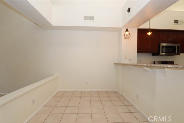 Detail Gallery Image 14 of 45 For 75 Hidden Valley Rd, Pomona,  CA 91766 - 3 Beds | 2 Baths