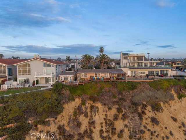 960 Neptune Avenue, Encinitas CA: https://media.crmls.org/medias/a0c52117-44de-4d73-811f-db10c7c61e4b.jpg