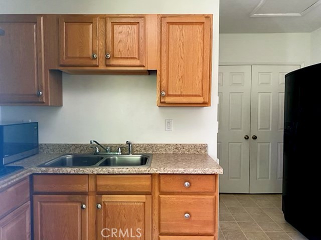 https://media.crmls.org/medias/a0c573c1-5dcf-4687-99fb-f4ea3de22600.jpg?preset=X-Large