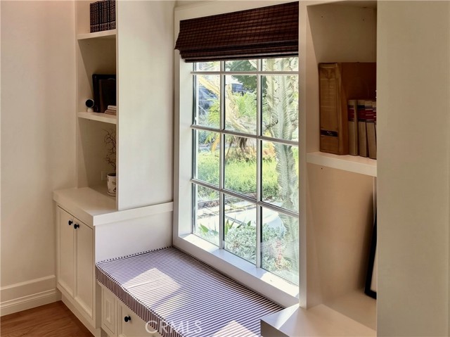 2932 Edgehill photo 5