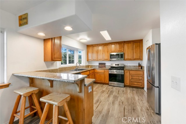 Detail Gallery Image 3 of 42 For 24622 Bernard, Crestline,  CA 92325 - 4 Beds | 3/1 Baths