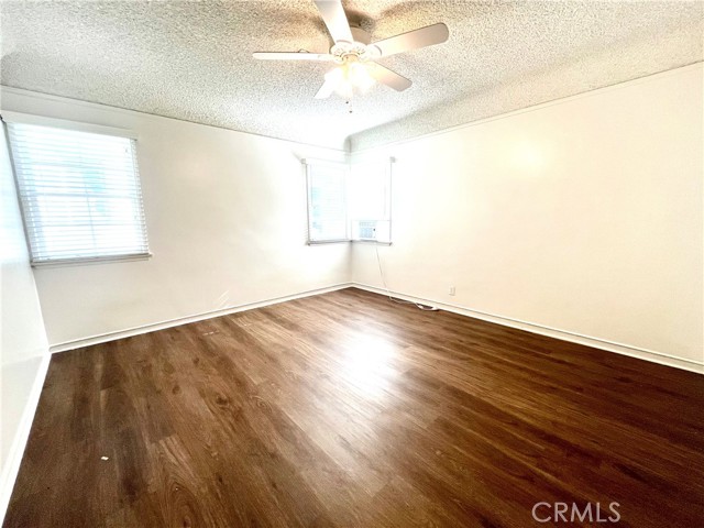 271 S Spalding Drive, Beverly Hills CA: https://media.crmls.org/medias/a0c59d2b-9ce9-4595-9e42-c293051f1e76.jpg