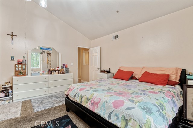Detail Gallery Image 24 of 48 For 11965 Terra Bella St #17,  Sylmar,  CA 91342 - 3 Beds | 3 Baths