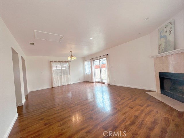 1807 Berkeley Ave, Pomona CA: https://media.crmls.org/medias/a0c76db3-af2b-4f98-8409-5af198c2a4e2.jpg