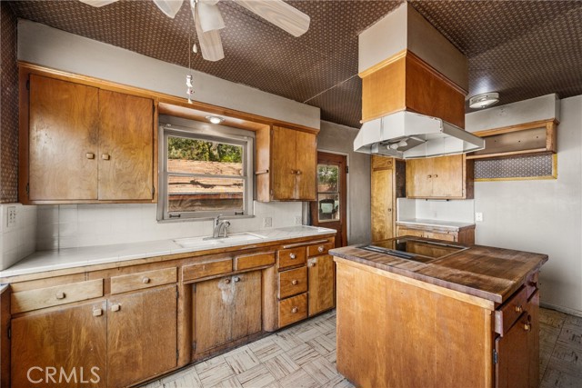 Detail Gallery Image 5 of 40 For 4939 Lowell Ave, La Crescenta,  CA 91214 - 3 Beds | 1 Baths