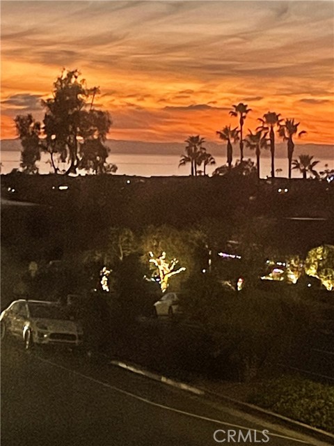 Detail Gallery Image 15 of 20 For 504 Avocado Ave, Corona Del Mar,  CA 92625 - 3 Beds | 3 Baths