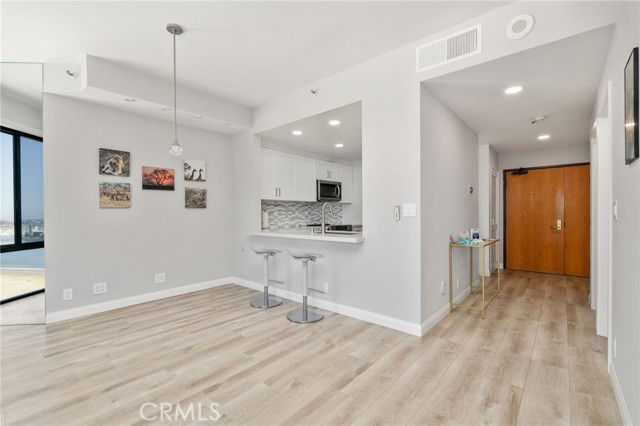 Detail Gallery Image 6 of 32 For 1310 E Ocean Bld #1103,  Long Beach,  CA 90802 - 1 Beds | 1 Baths