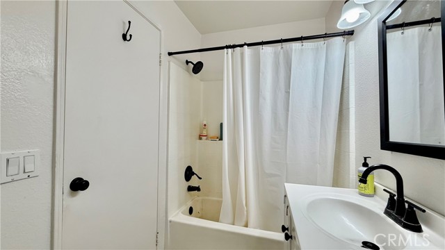 681 N Lark Ellen Avenue, Covina CA: https://media.crmls.org/medias/a0c883f1-f74e-4801-bf8e-edcb8d0962bf.jpg