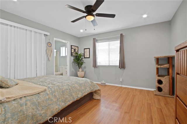 Detail Gallery Image 8 of 15 For 338 W Glencoe St, Compton,  CA 90220 - 3 Beds | 2 Baths