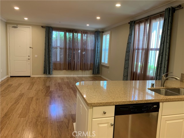 Detail Gallery Image 13 of 26 For 48 Bijou, Irvine,  CA 92618 - 1 Beds | 1/1 Baths