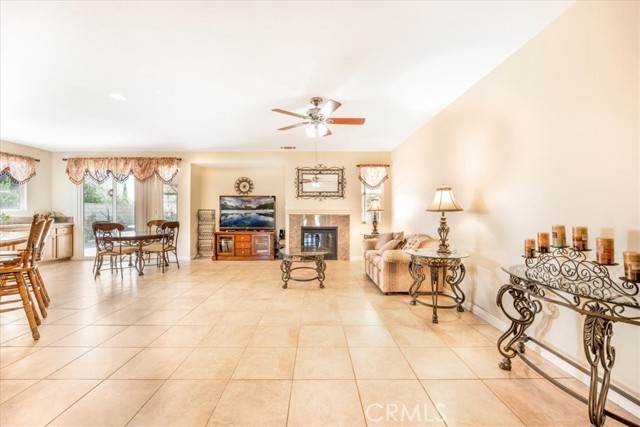 19247 Mountain Shadow Lane, Perris CA: https://media.crmls.org/medias/a0cb1800-c217-4e53-816a-a76955c50208.jpg