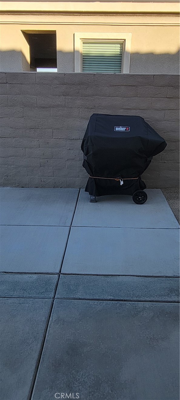 https://media.crmls.org/medias/a0cb3871-72c5-4832-a0d2-59d27278dc6d.jpg?preset=X-Large