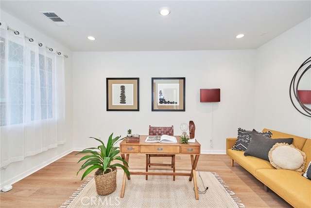 Detail Gallery Image 5 of 44 For 34955 S Serano Sq, Yucaipa,  CA 92399 - 5 Beds | 4 Baths