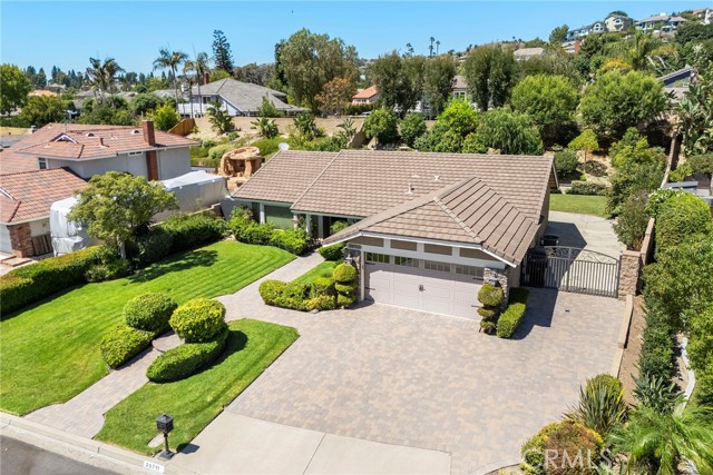 20711 Via Amarilla, Yorba Linda CA: https://media.crmls.org/medias/a0cbaa94-02fe-4c65-81cb-f2f4124badc0.jpg