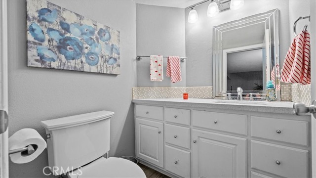 Detail Gallery Image 12 of 37 For 215 E Chestnut Ave #D,  Monrovia,  CA 91016 - 3 Beds | 3 Baths