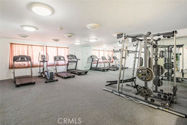 10894 Olinda Street, Sun Valley CA: https://media.crmls.org/medias/a0cbf1d3-8bd7-4e4b-8028-a9b8e8d2b602.jpg