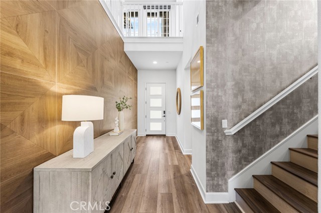 Detail Gallery Image 6 of 75 For 27 Alessio, Lake Forest,  CA 92630 - 5 Beds | 4/2 Baths