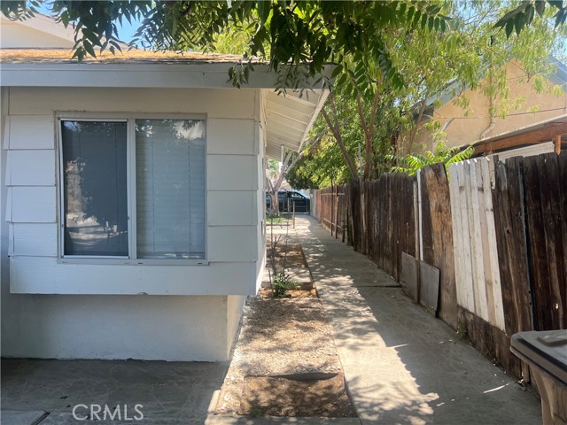 Detail Gallery Image 41 of 41 For 1026 Flower St, Bakersfield,  CA 93305 - – Beds | – Baths