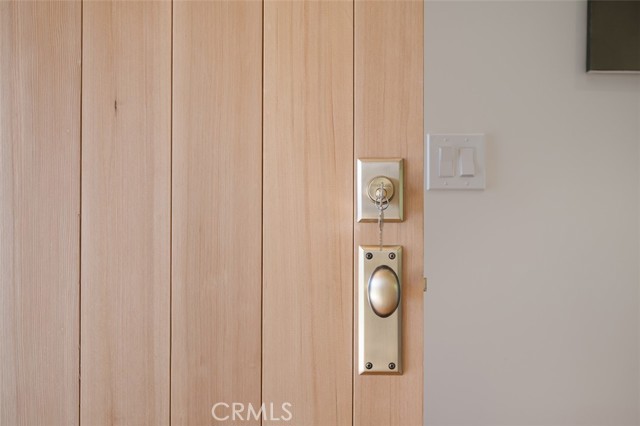 Detail Gallery Image 3 of 54 For 2880 Club House Rd, Costa Mesa,  CA 92626 - 5 Beds | 2/1 Baths