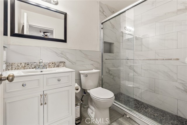 Detail Gallery Image 3 of 62 For 3702 W 126th, Hawthorne,  CA 90250 - – Beds | – Baths