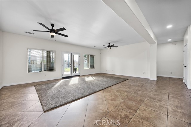 11515 Regarse, Bakersfield CA: https://media.crmls.org/medias/a0cee385-c024-4332-be30-660ff9a9ab5c.jpg