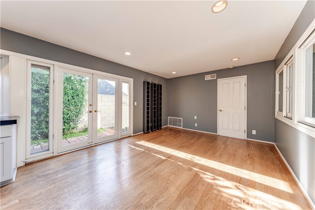 9622 Caithness Drive, Huntington Beach CA: https://media.crmls.org/medias/a0d02803-2d86-44a2-8db0-3ce90b2b3462.jpg