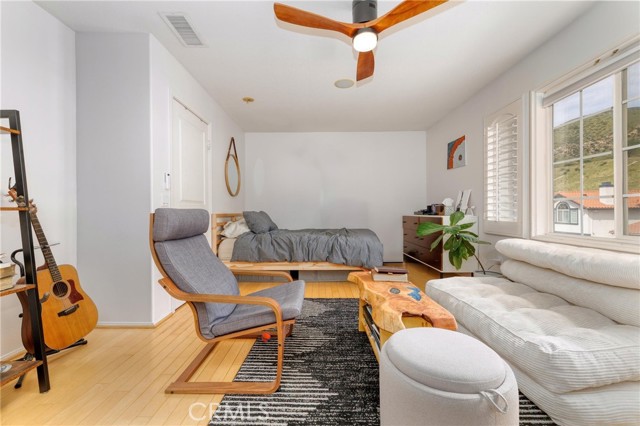 Detail Gallery Image 12 of 31 For 19344 Kilfinan St, Porter Ranch,  CA 91326 - 4 Beds | 3 Baths