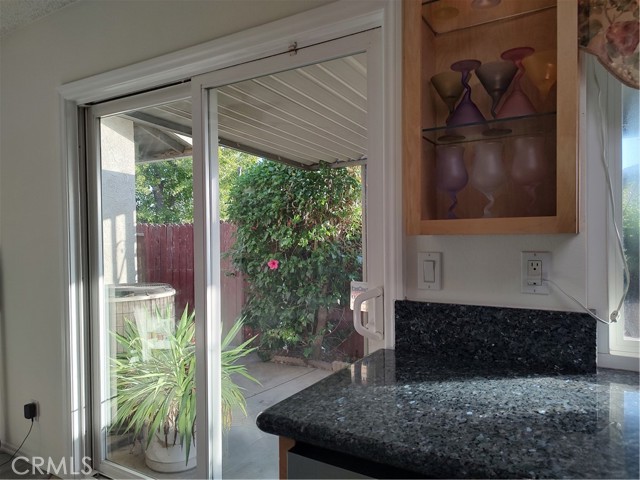 Detail Gallery Image 10 of 23 For 2894 Overland Ct, Highland,  CA 92346 - 4 Beds | 2 Baths