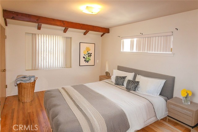 Detail Gallery Image 3 of 14 For 17832 Lemarsh St, Northridge,  CA 91325 - 3 Beds | 2 Baths
