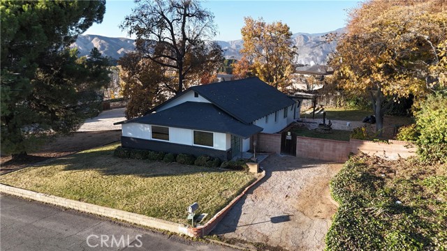 Detail Gallery Image 2 of 34 For 35414 Date Ave, Yucaipa,  CA 92399 - 3 Beds | 2/1 Baths