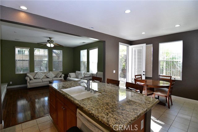 Detail Gallery Image 4 of 36 For 10 Coriander, Irvine,  CA 92603 - 4 Beds | 3 Baths