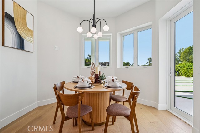 Detail Gallery Image 17 of 75 For 10511 Mary Bell Ave, Shadow Hills,  CA 91040 - 5 Beds | 5/1 Baths