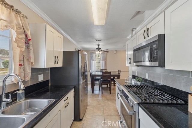 665 Larimore, La Puente CA: https://media.crmls.org/medias/a0d36c91-d2f1-4932-8596-385e9c87b703.jpg