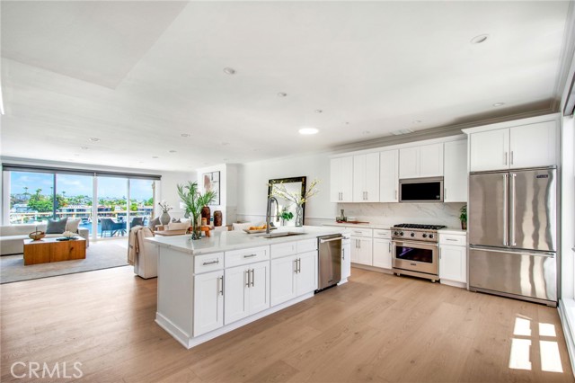 621 Lido Park Drive, Newport Beach CA: https://media.crmls.org/medias/a0d3acd9-15a1-421f-9ee1-d1c537ec771c.jpg