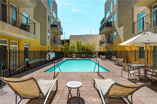 Detail Gallery Image 25 of 32 For 250 N First St #322,  Burbank,  CA 91502 - 2 Beds | 2 Baths
